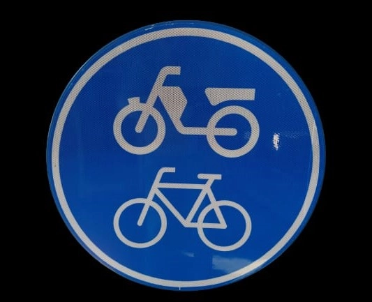 Verkeersborden - 2E KANS - Verkeersbord-Verplicht-brom-fietspad-scooters-kopen