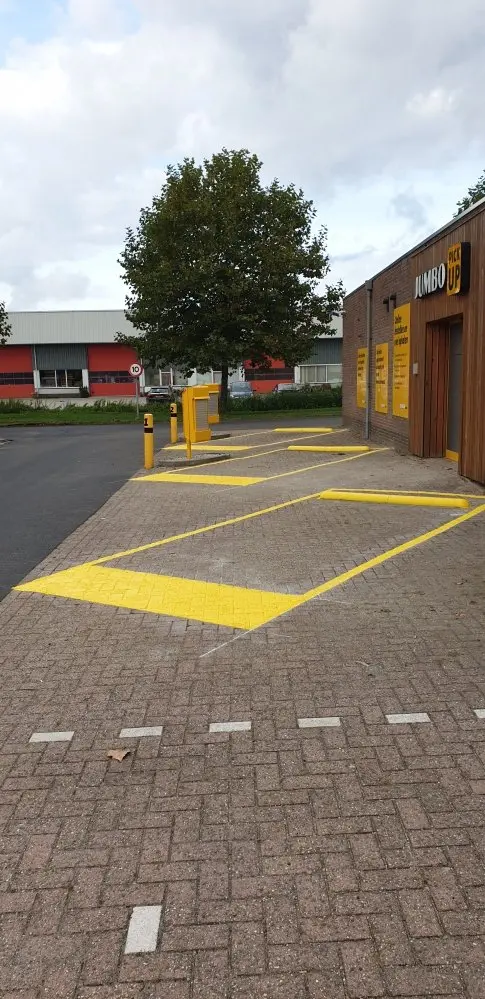 Parkeervakbelijning - afhaalpunt voor laden en lossen nodig Traffictotaal.nl