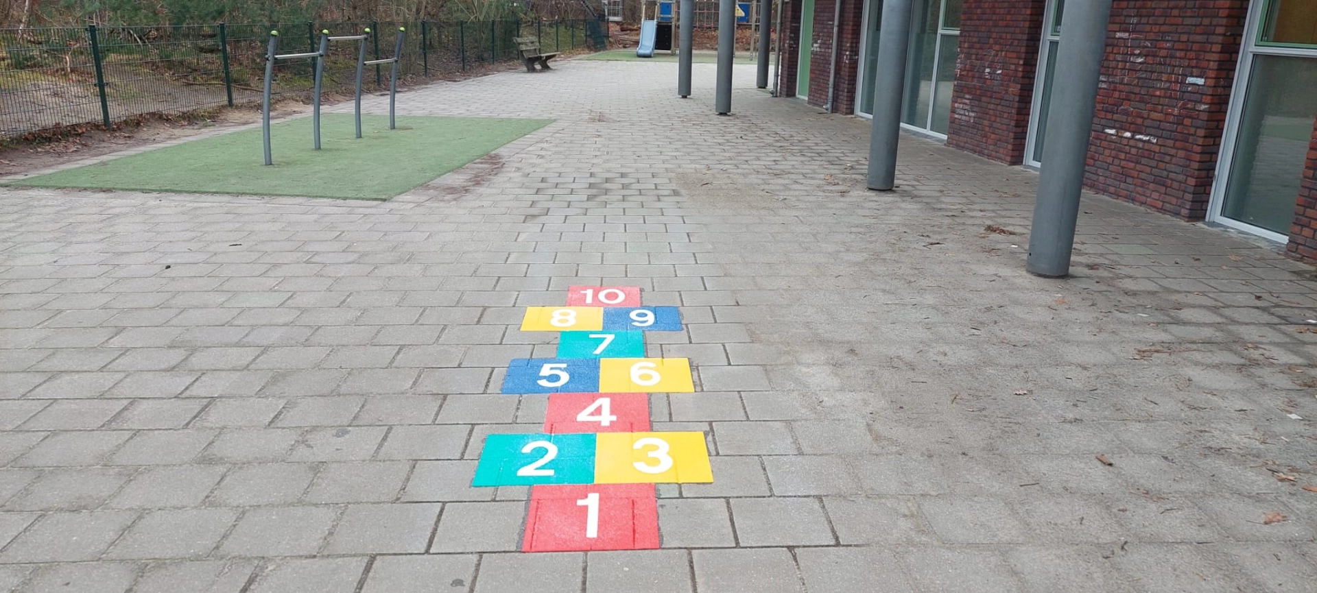 Schoolplein spel markering - pleinversieringen - hinkelpad - hinkelbaan - 2800 x 800mm